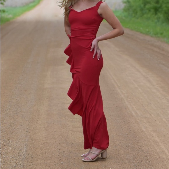 RED PROM DRESS!! - Picture 2 of 5